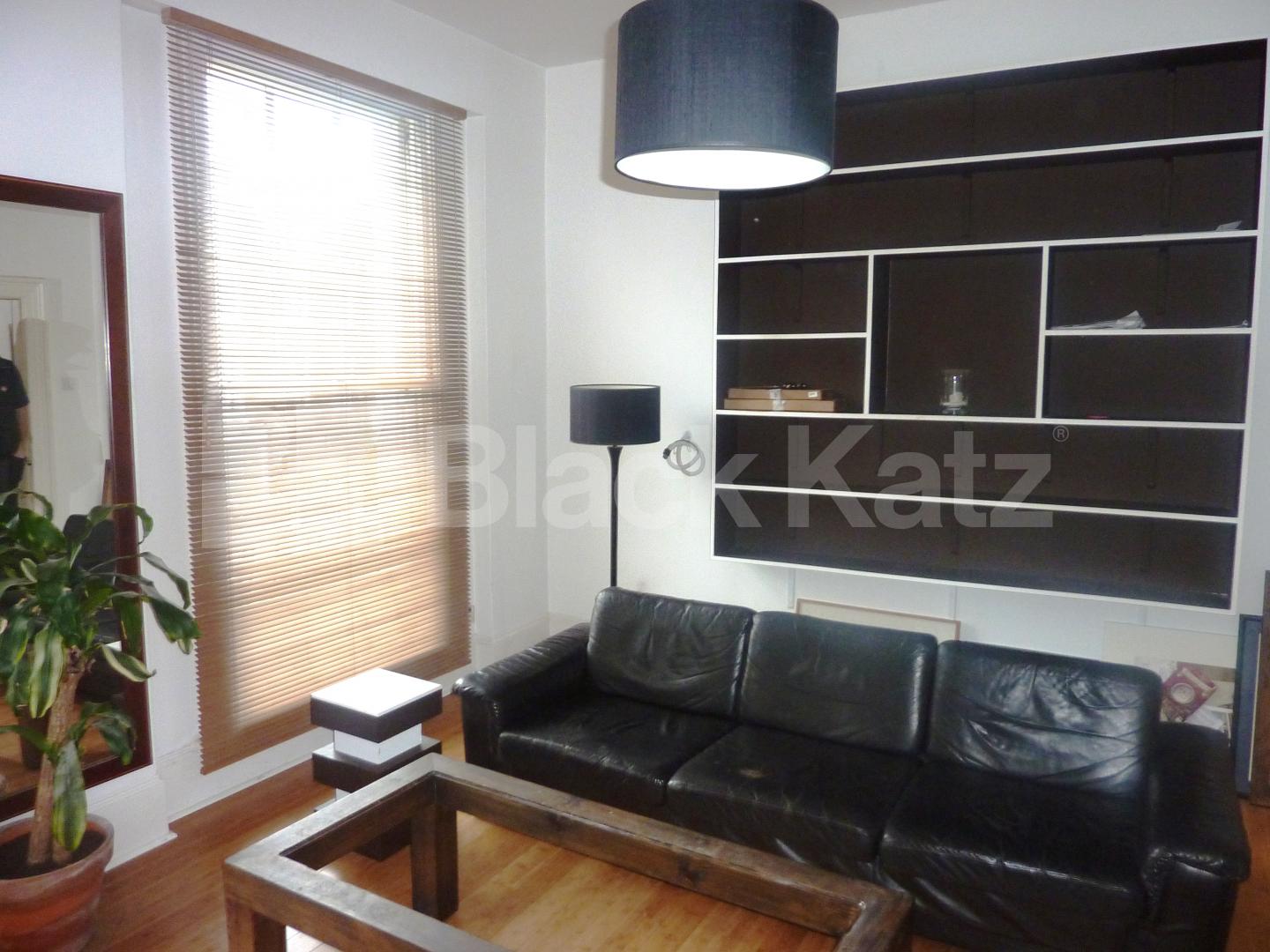 			MUST SEE AMAZING PERIOD PROPERTY!, 2 Bedroom, 1 bath, 1 reception Flat			 Crowndale Road, CAMDEN
